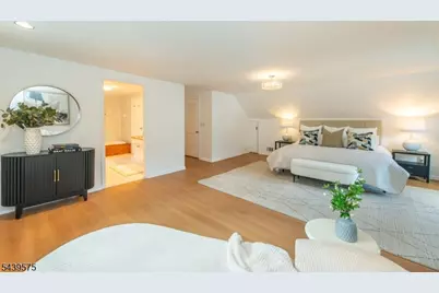 132 Haddon Pl, Montclair, NJ 07043 - Photo 32