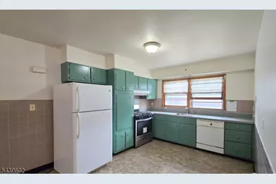 222 Park Ave, Orange, NJ 07050 - Photo 4