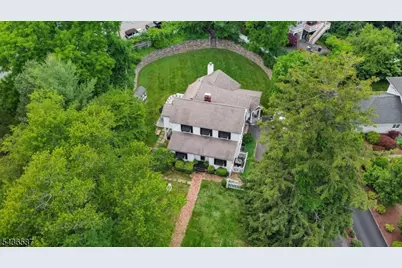 6 Childsworth Ave, Bernardsville, NJ 07924 - Photo 2