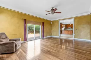 40 Southgate Dr, Clinton Township, NJ 08801 - Photo 6