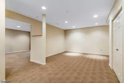 40 Southgate Dr, Clinton Township, NJ 08801 - Photo 32