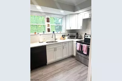 10 Evergreen Ave #2, North Haledon, NJ 07508 - Photo 6