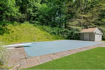 29 Dogwood Dr, Chester, NJ 07930 - Photo 34