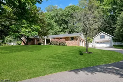 29 Dogwood Dr, Chester, NJ 07930 - Photo 4