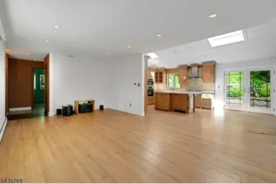 29 Dogwood Dr, Chester, NJ 07930 - Photo 10