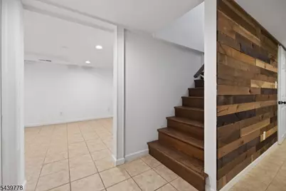 318 Greenwich St, Greenwich Township, NJ 08886 - Photo 16