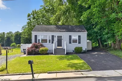 318 Greenwich St, Greenwich Township, NJ 08886 - Photo 2