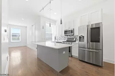 252 Mount Pleasant Ave #1, Newark, NJ 07104 - Photo 6
