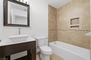252 Mt Pleasant Ave, Newark, NJ 07104 - Photo 16