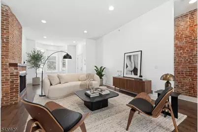 252 Mount Pleasant Ave #1, Newark, NJ 07104 - Photo 2