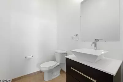 252 Mount Pleasant Ave #1, Newark, NJ 07104 - Photo 10