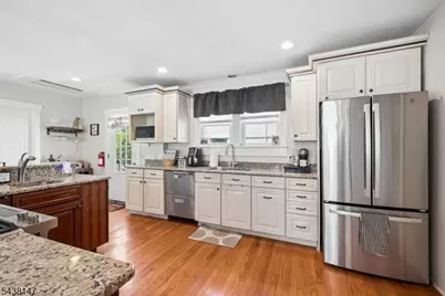 49 Pennsylvania Ave, Flemington, NJ 08822 - Photo 8