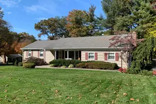 27 Possum Way, New Providence, NJ 07974 - Photo 1