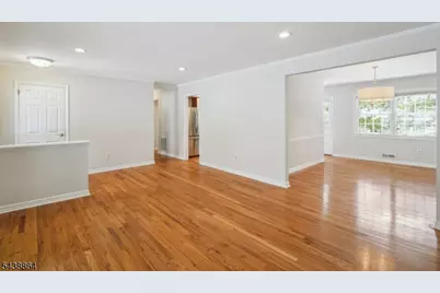 27 Possum Way, New Providence, NJ 07974 - Photo 2