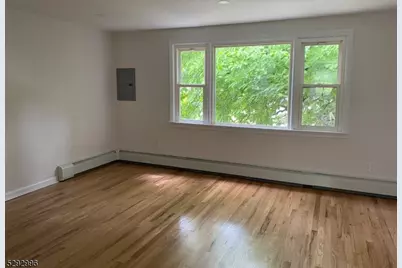 536 Broughton Ave, Bloomfield, NJ 07003 - Photo 4