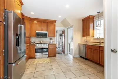 73 Hawthorne Ave, Glen Ridge, NJ 07028 - Photo 24