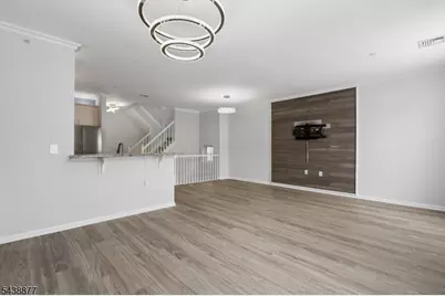 612 Lopez Ln, Morris Plains, NJ 07950 - Photo 4