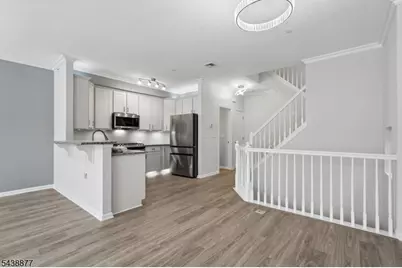 612 Lopez Ln, Morris Plains, NJ 07950 - Photo 8