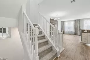 612 Lopez Ln, Morris Plains, NJ 07950 - Photo 4