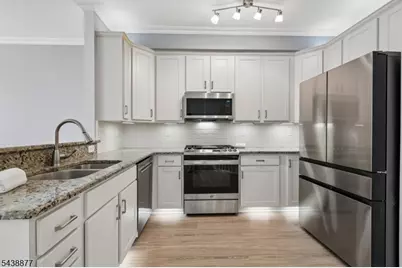 612 Lopez Ln, Morris Plains, NJ 07950 - Photo 12