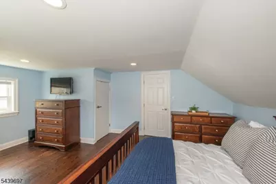 18 Sweetwood Dr, Cedar Grove, NJ 07009 - Photo 14