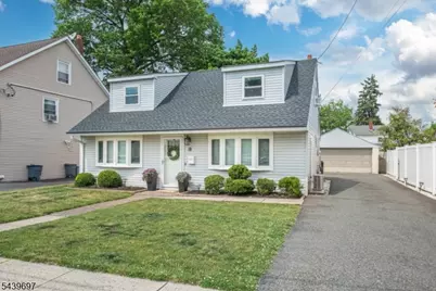 18 Sweetwood Dr, Cedar Grove, NJ 07009 - Photo 2