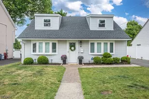 18 Sweetwood Dr, Cedar Grove, NJ 07009 - Photo 1