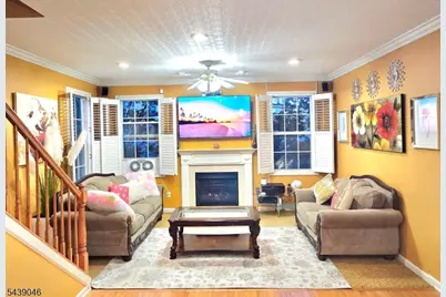 324 Winthrop Dr, Nutley Twp., NJ 07110 - Photo 4