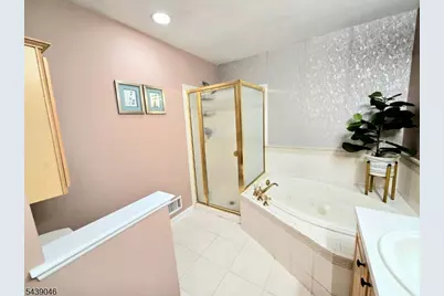 324 Winthrop Dr, Nutley Twp., NJ 07110 - Photo 16
