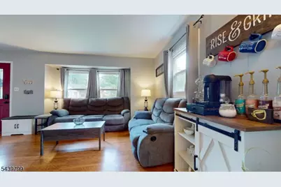 725 Loretta Ter, Plainfield, NJ 07062 - Photo 6