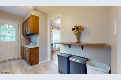 725 Loretta Ter, Plainfield, NJ 07062 - Photo 8