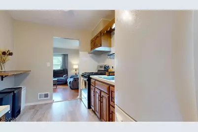 725 Loretta Ter, Plainfield, NJ 07062 - Photo 10