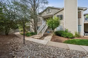 40 Ray Ct, Bedminster Township, NJ 07921 - Photo 1