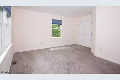 7 Woodland Hills Dr, Vernon, NJ 07461 - Photo 16
