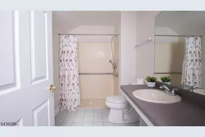 7 Woodland Hills Dr, Vernon, NJ 07461 - Photo 12