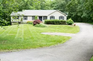 7 Woodland Hills Dr, Vernon, NJ 07461 - Photo 1