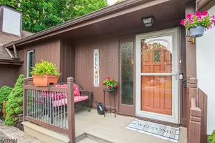 14 Stanley Pl, Mount Olive, NJ 07828 - Photo 2