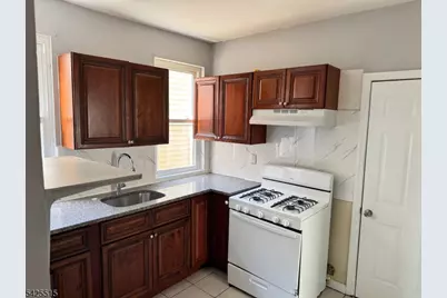 296 Woodside Ave, Newark, NJ 07104 - Photo 10