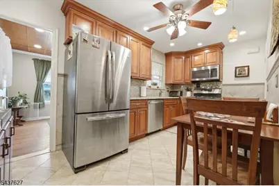23 Madison St, Belleville, NJ 07109 - Photo 10