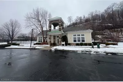 8105 Sanctuary Blvd #105, Riverdale, NJ 07457 - Photo 22