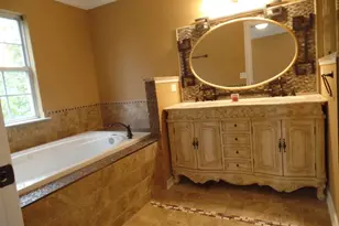 21 Haddenford Dr, Raritan Township, NJ 08822 - Photo 18