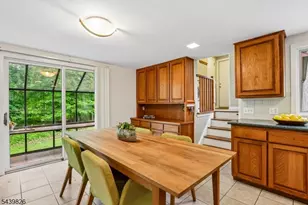 42 Pin Oak Rd, Montgomery Township, NJ 08558 - Photo 12