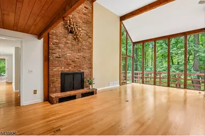 42 Pin Oak Rd, Montgomery Township, NJ 08558 - Photo 4