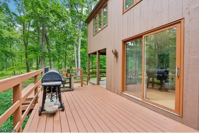 42 Pin Oak Rd, Montgomery Township, NJ 08558 - Photo 36