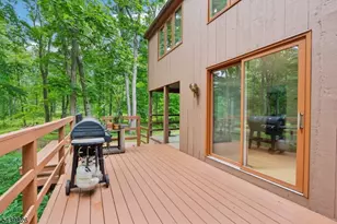 42 Pin Oak Rd, Montgomery Township, NJ 08558 - Photo 36