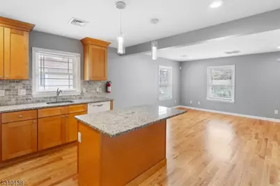 348 1st St Unit 2, Dunellen, NJ 08812 - Photo 6