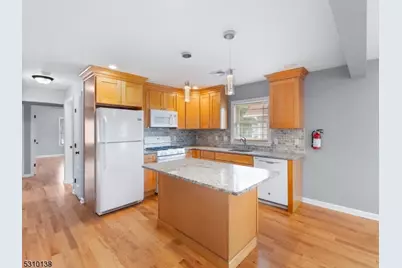 348 1st St Unit 2, Dunellen, NJ 08812 - Photo 4