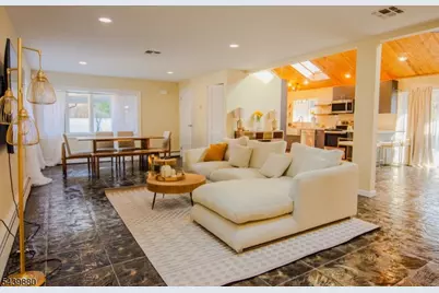 1 Ranch Ct, Saddle Brook Township, NJ 07663 - Photo 6
