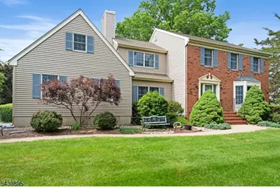 16 McIntire Dr, Hillsborough Township, NJ 08844 - Photo 2
