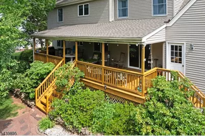 16 McIntire Dr, Hillsborough Township, NJ 08844 - Photo 4
